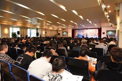 滬語(yǔ)新聲，情系浦江——《鳳凰老江連線》“上海話 上海情”文化藝術(shù)交流活動(dòng)策劃